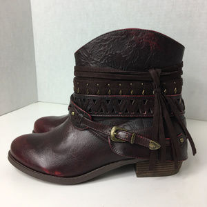 Not Rated Naoni Ankle Boot Size 8